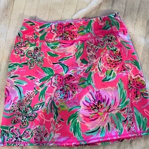 Lilly Pulitzer Vibrant NWT Maryana skort. Paws for a cause print  Luxletic SZ Sm